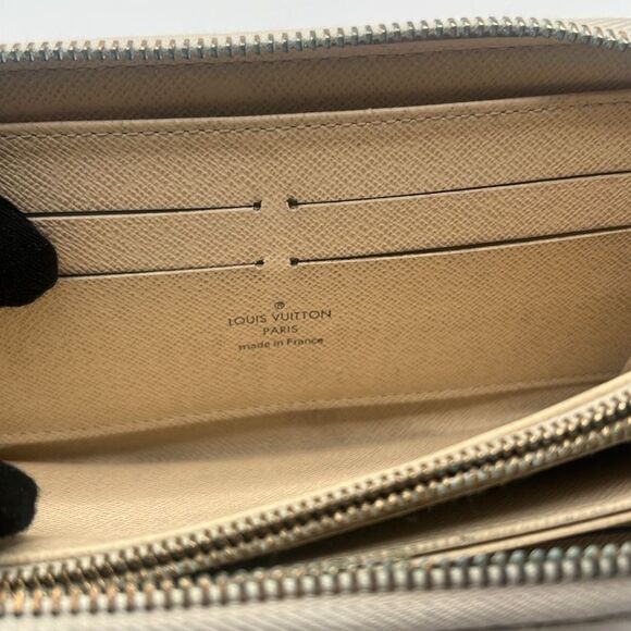 LOUIS VUITTON VINTAGE DAMIER AZUR ZIPPER WALLET WITH COA - Picture 9 of 16